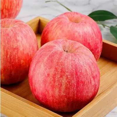 कुरकुरा और मीठा सेब